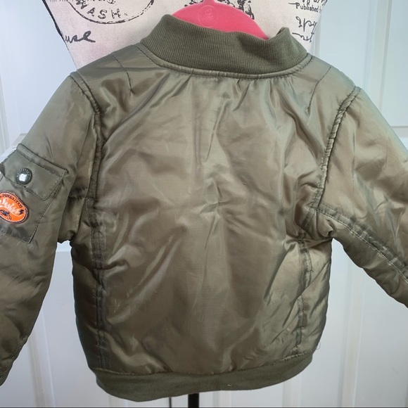 NWOT Swiss Cross Patch Puffer Jacket - Picture 6 of 11